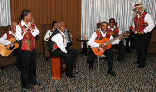 ccalumnidinnerdance08 015