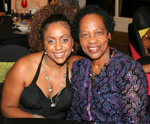 ccalumnidinnerdance08 024