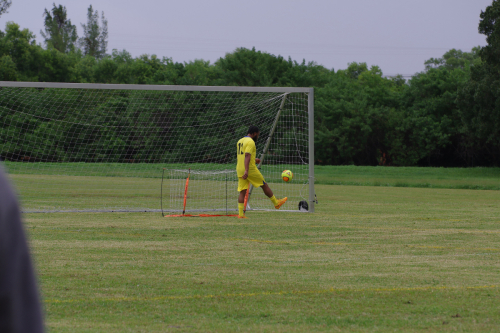 Red-and-gold-match-2024-00159