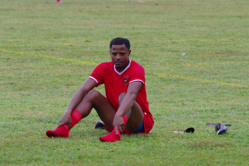 Red-and-gold-match-2024-00270