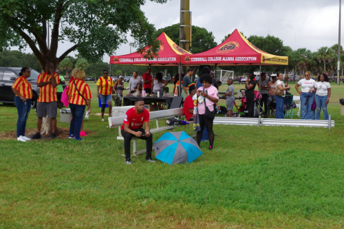 Red-and-gold-match-2024-00393