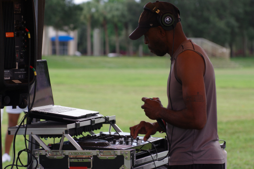 Red-and-gold-match-2024-00481